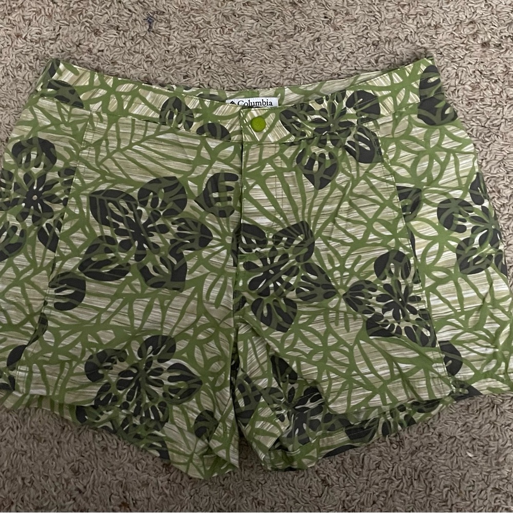 Columbia Green Cargo Shorts with Tropical Print
